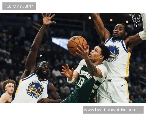 勇士遭遇两连败胜率跌至五成以下西部排名滑落至第八位 勇士遭遇两连败胜率跌至五成以下西部排名滑落至第八位