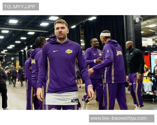 太阳替补球员狂砍47分奥特赞扬第二阵容展现出色表现时刻 太阳替补球员狂砍47分奥特赞扬第二阵容展现出色表现时刻